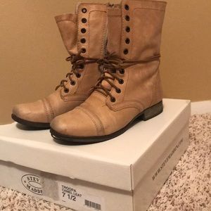 Steven Madden Camel Troopa Boot
